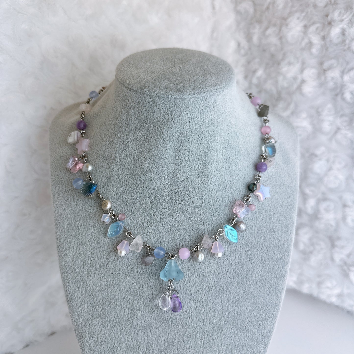 Jellyfish Necklace (Lilac)