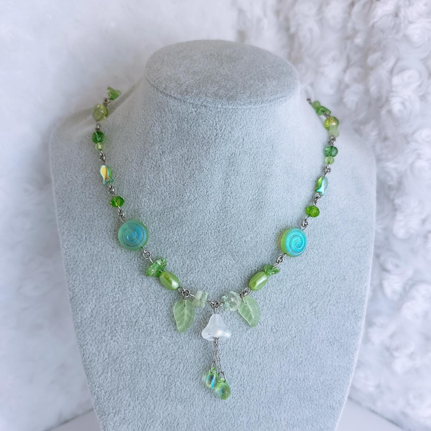 Jellyfish Necklace (Green)